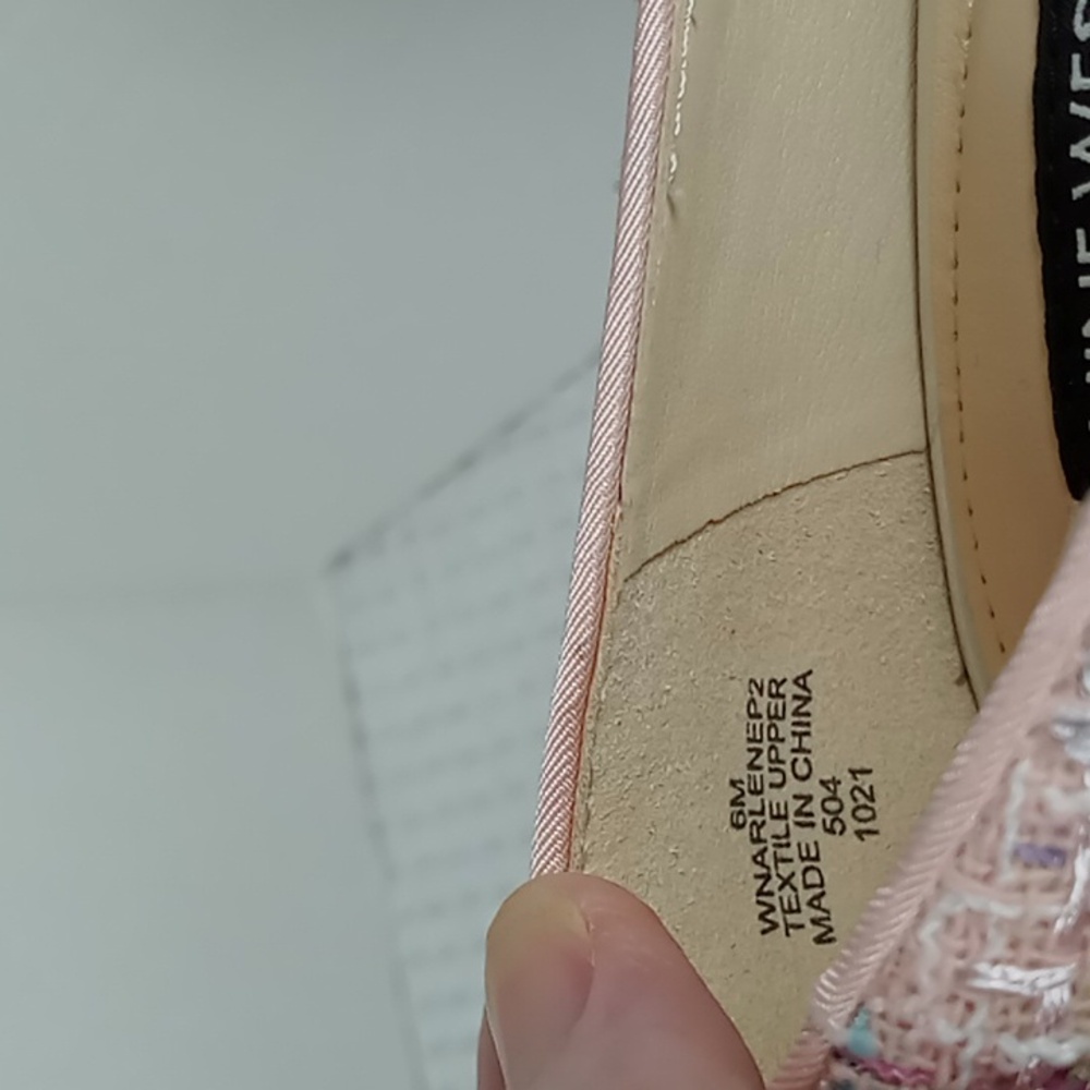 NWOT Nine West Arlene Pointed Toe Tweed Kitten Heel Pumps Size 6 Pink/White/Blue - Picture 10 of 12